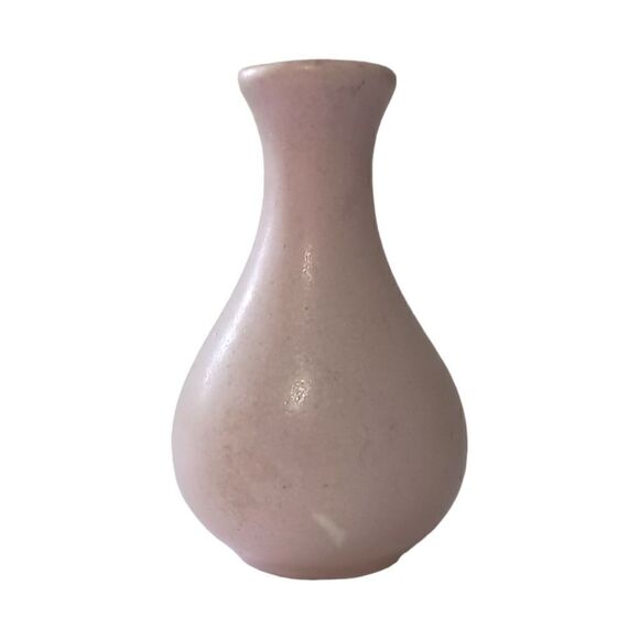 Vintage Mini Bud Vase Pottery Teardrop Pale Pink Miniature Minimalist Farmhouse. - Picture 8 of 14
